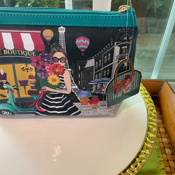 nikky by Nicole Lee Boutique Cosmetic Bag NWT - Picture 4 of 6